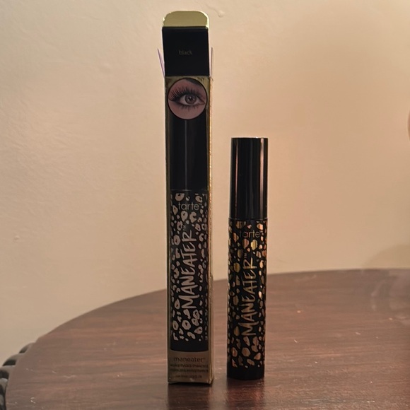NIB Tarte Maneater Mascara in Black - Picture 3 of 3